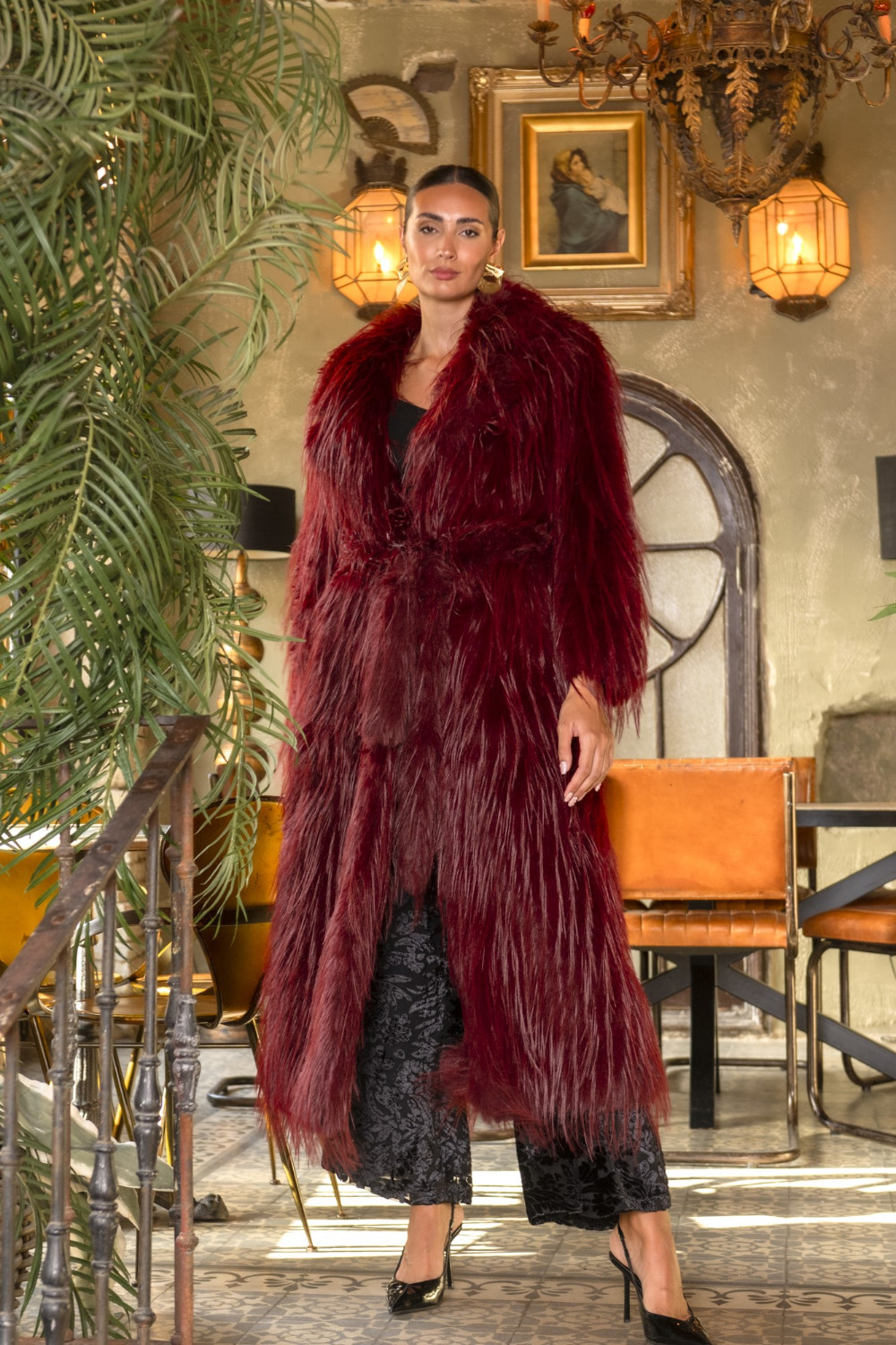 Abrigo Eneldo Largo Burdeox Káhyra