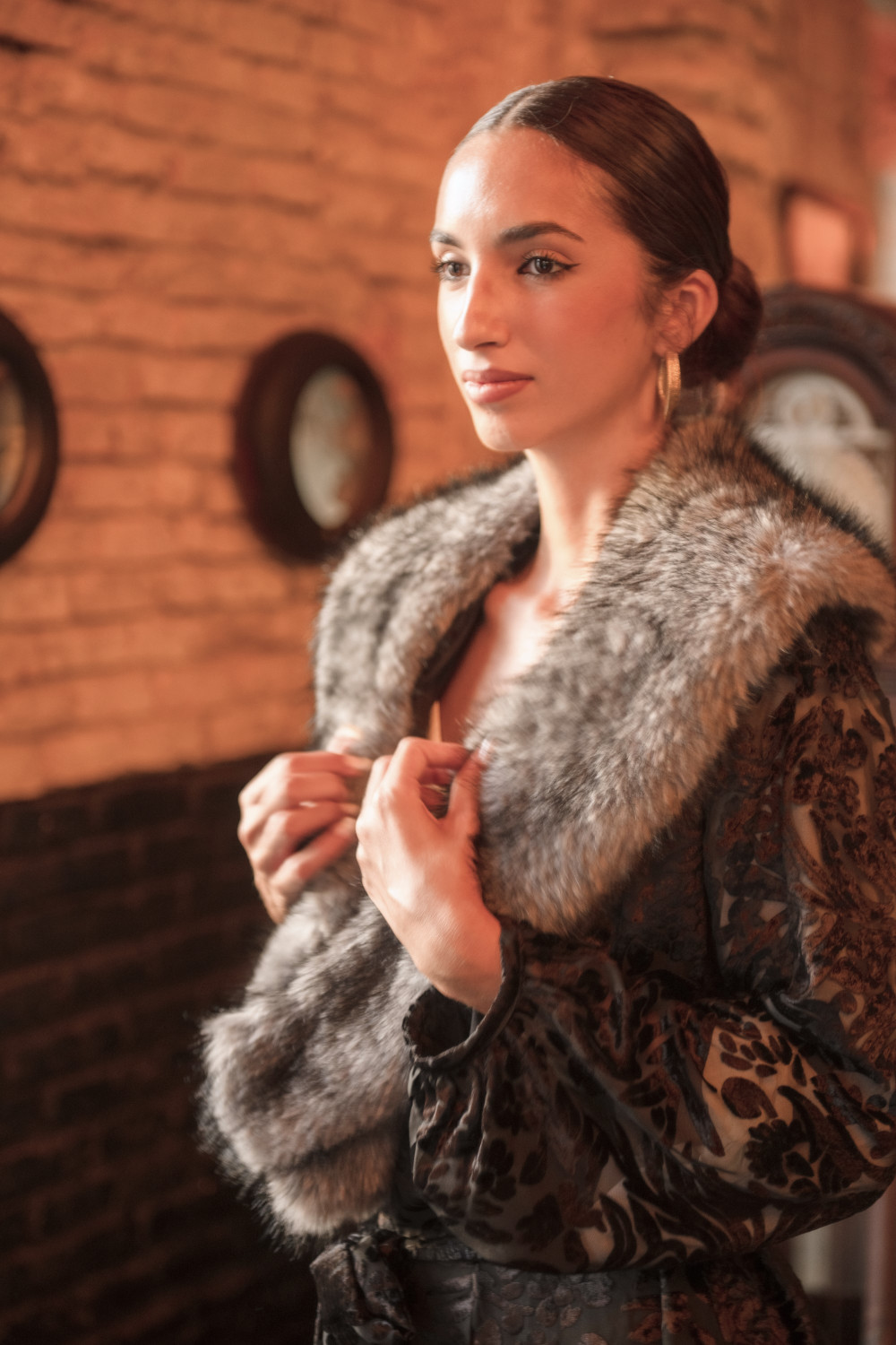 Cuello Pelo Gris Káhyra