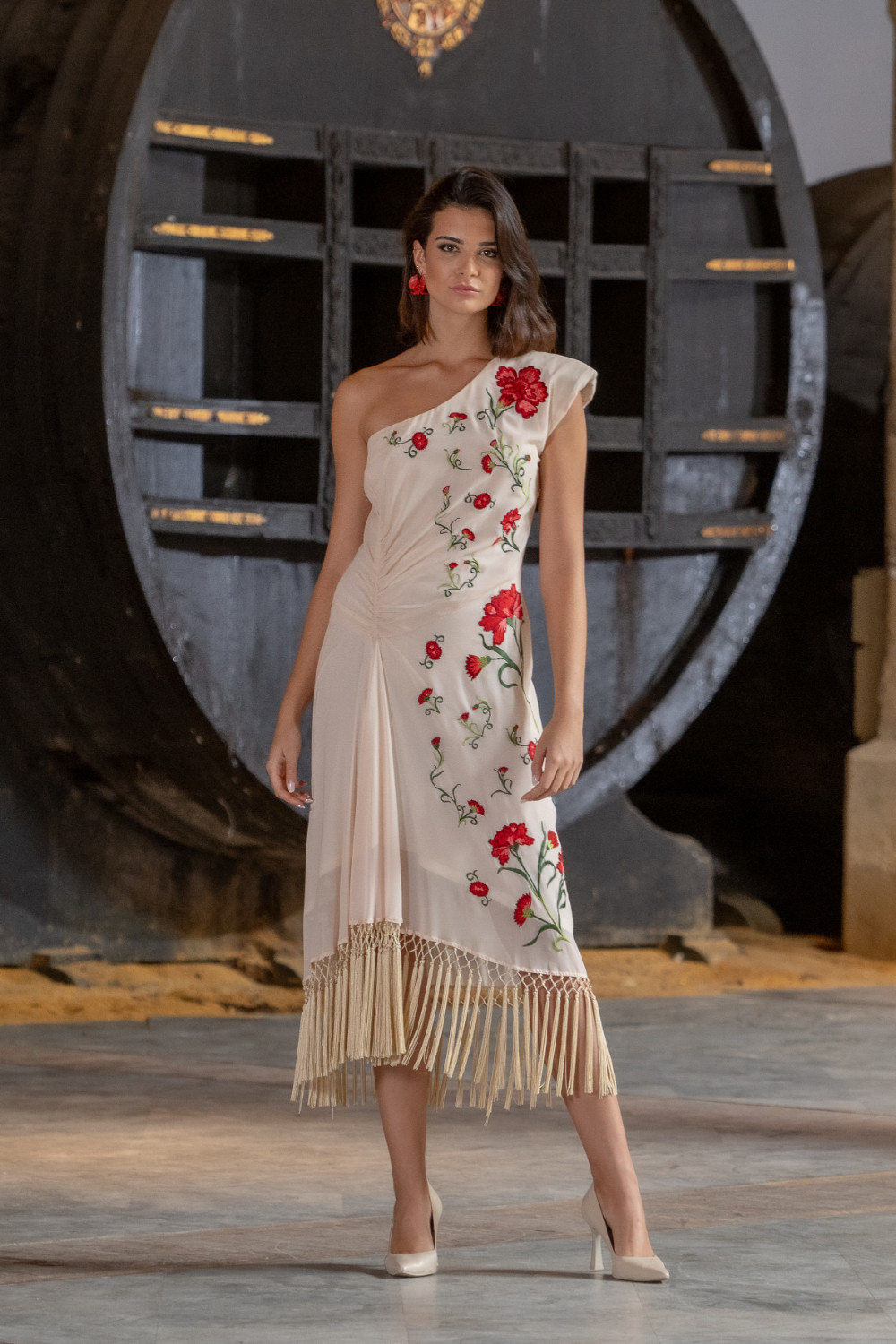 Vestido Claveles De Feria Beige Káhyra