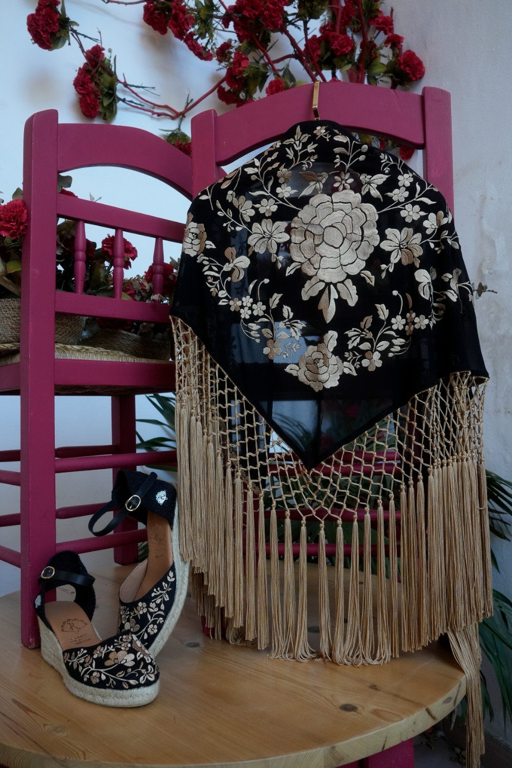 Mantón Jazmín negro Káhyra