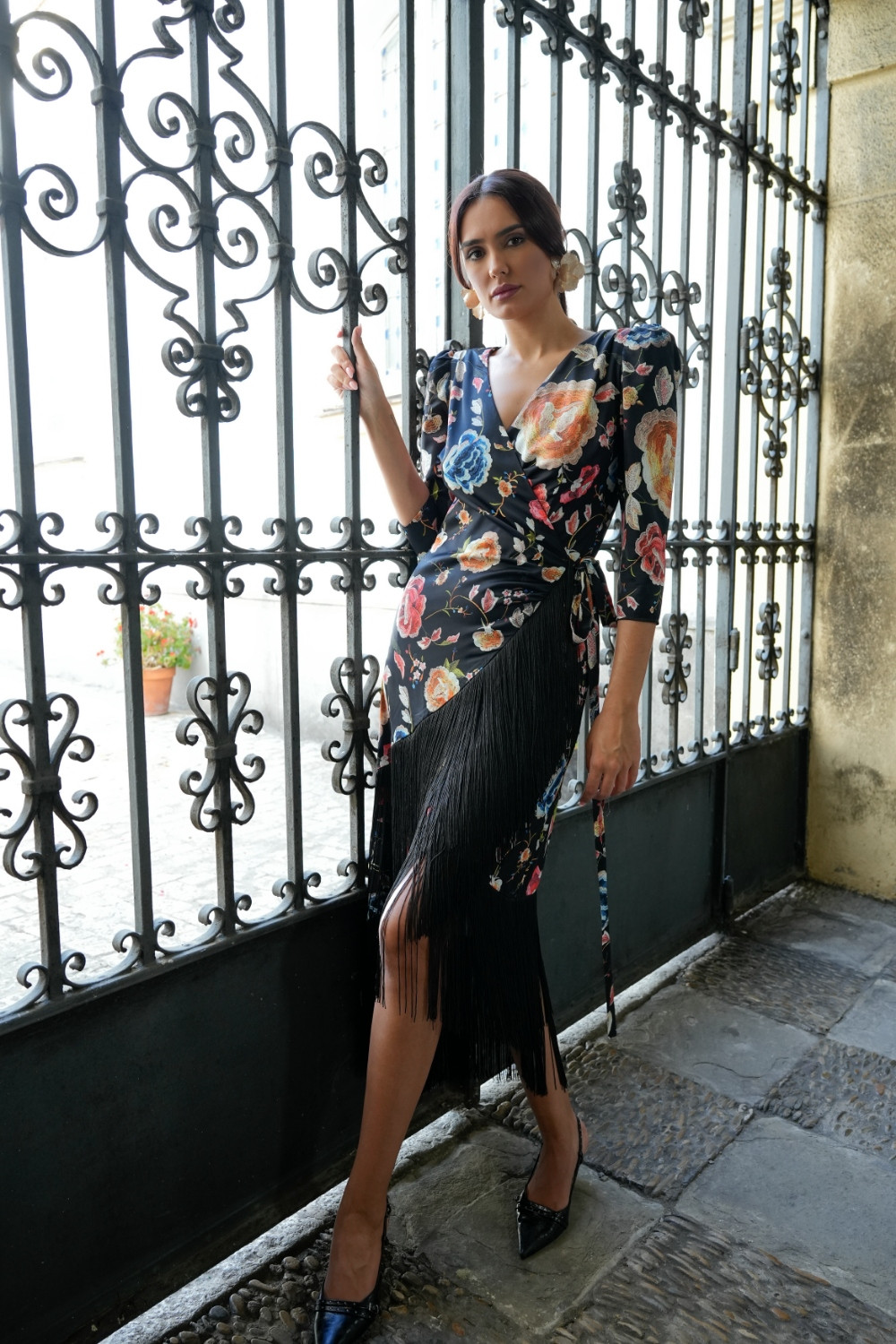 Vestido Macarena mantón káhyra