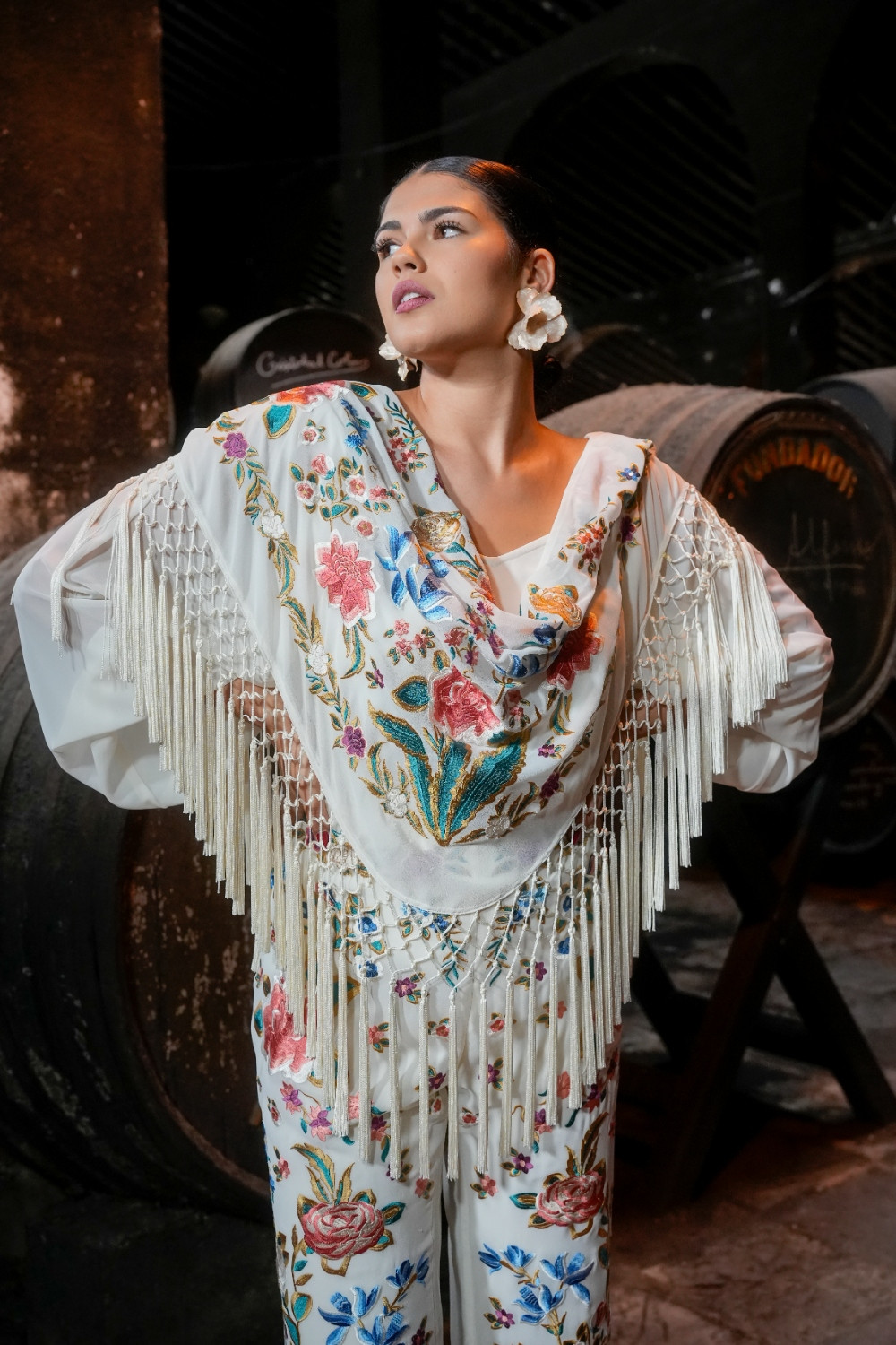 Mantón Valle marfil Káhyra